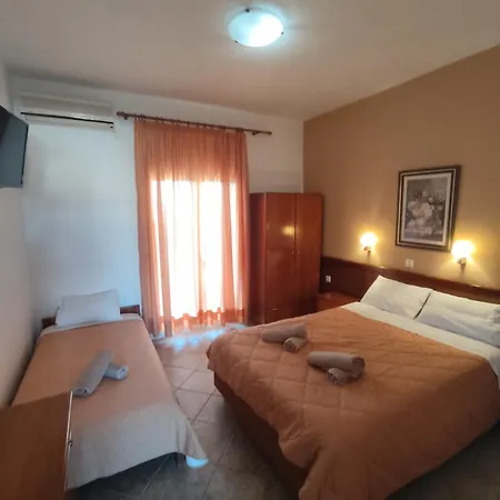 Aleka Apartment 5 Agios Georgios  Dış mekan fotoğraf